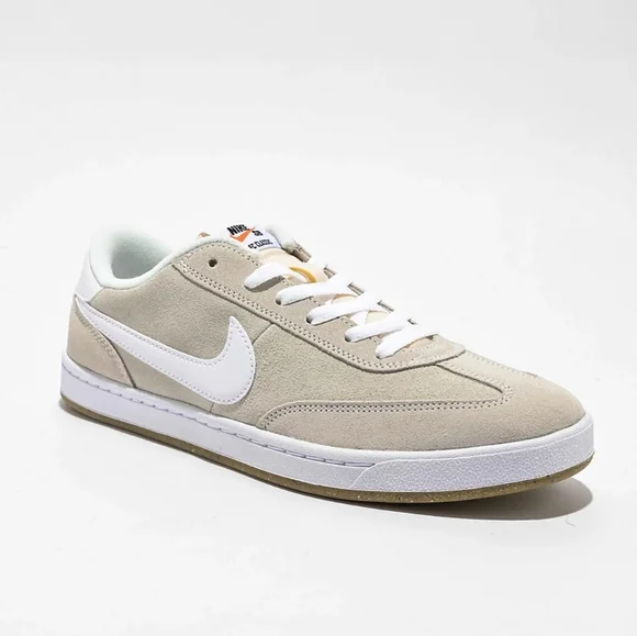 NWT Men's Nike SB FC Classic Shoes. In Color Summit White.Comes In Various Sizes - Picture 5 of 9